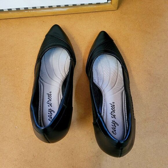 NWOT Easy Street heels narrow - Picture 4 of 5
